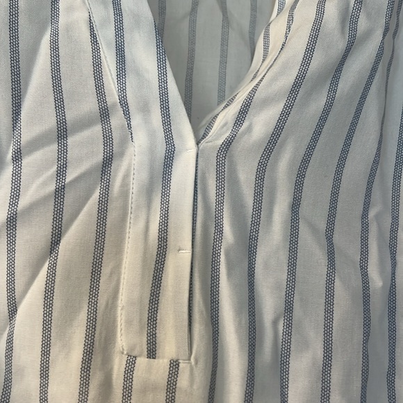 💙H&M Maternity Surplice-Neck Tunic Top 🩵🤍💙 - Picture 8 of 9